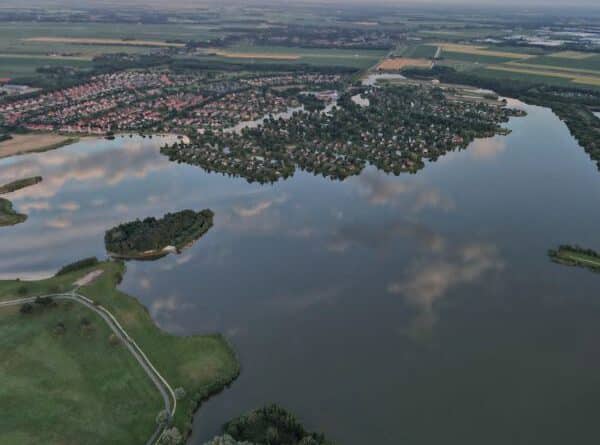 Vissen op parc sandur - rietplas Emmen