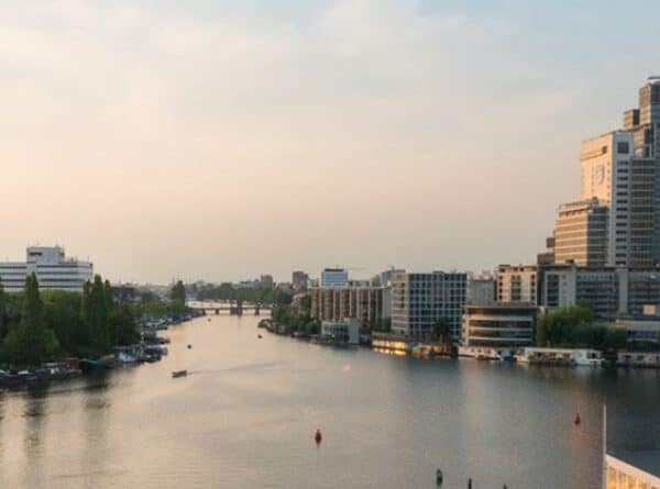 Vissen in de Amstel - Amsterdam
