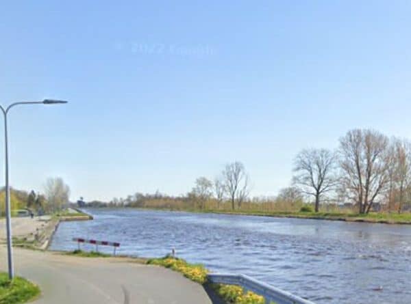 Vissen op het Eemskanaal